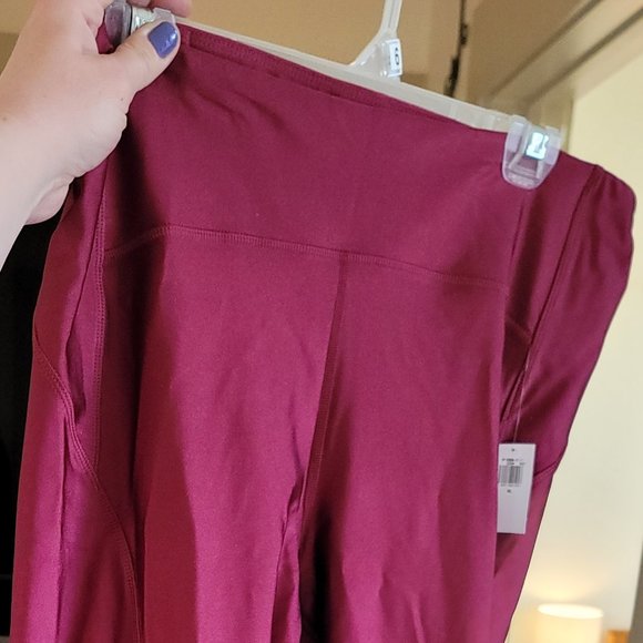 Old Navy high rise leggings - Picture 2 of 7